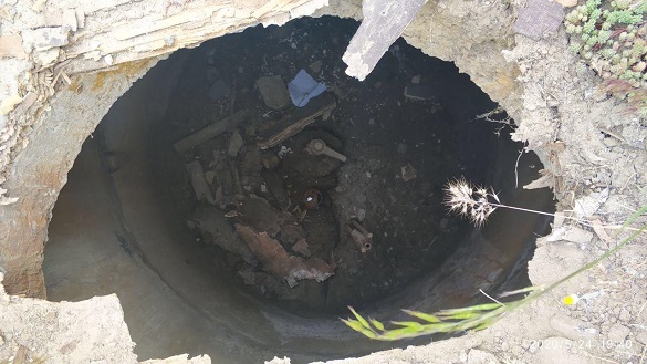 4-річний хлопчик у Черкасах провалився до каналізаційної ями (ФОТО)