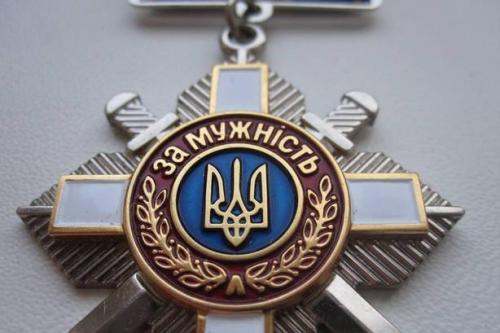 Президент нагородив орденом «За мужність» Володимира Ложешнікова