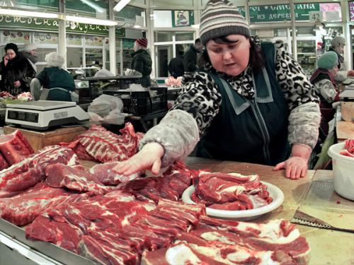 З 1 січня заборонять домашнє м'ясо і молоко в Україні
