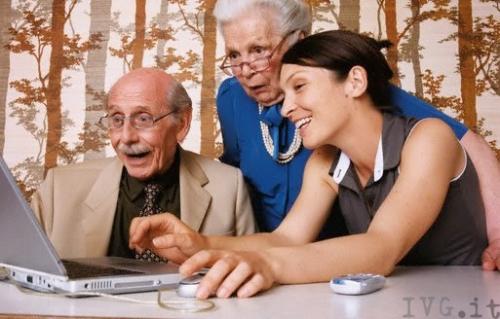 У черкаському виші пенсіонерів навчають комп’ютерної грамоти