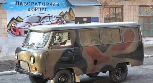 Черкаські студенти зібрали авто для бійців АТО