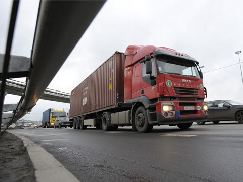 На Черкащині стануть менше їздити вантажівки