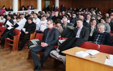Черкаські депутати не захотіли допомогти молодим сім'ям із житлом