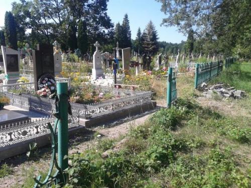 На Черкащині за один раз завалили більше 20 пам'ятників (ВІДЕО)