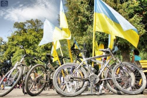 У Черкасах дві тисячі роверів створять Прапор України