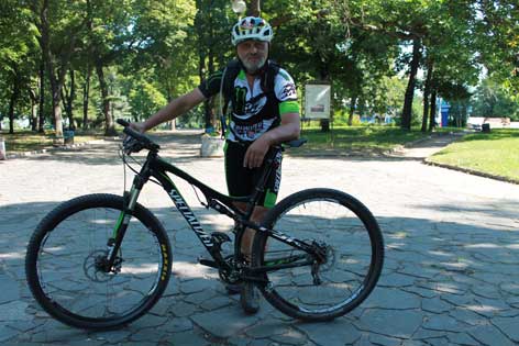 56-річний черкащанин на велосипеді дасть фору багатьом