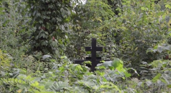 Черкащани бояться кладовища у центрі міста (ВІДЕО)