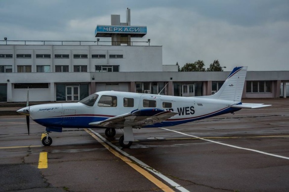 В черкаському аеропорту приземлився літак, що буде возити бізнесменів