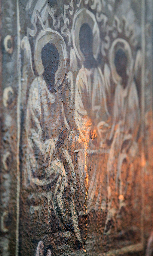У Покровському храмі Сміли замироточила фреска (фотофакт)