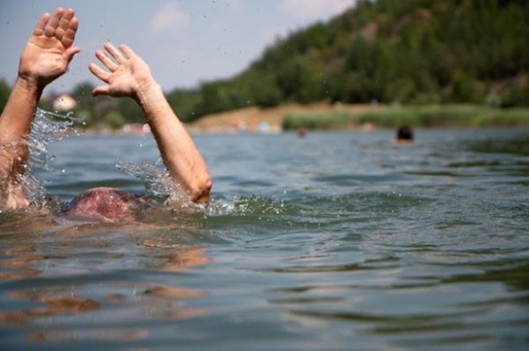 На Черкащині трагічно потонув чоловік