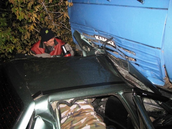 На Черкащині водій легковика загинув від зіткнення з КАМАЗом