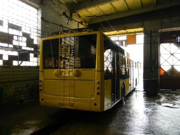 До Черкас прибувають нові тролейбуси (ФОТО)
