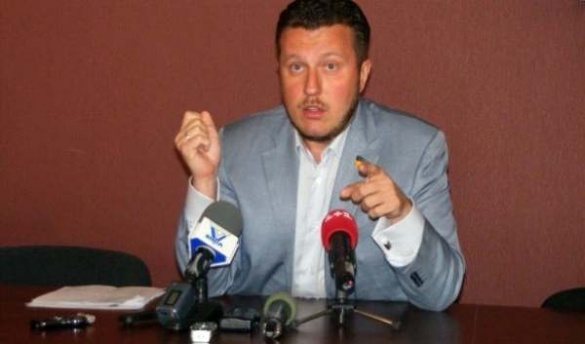 Черкаський народний депутат не збрехав і склав мандат