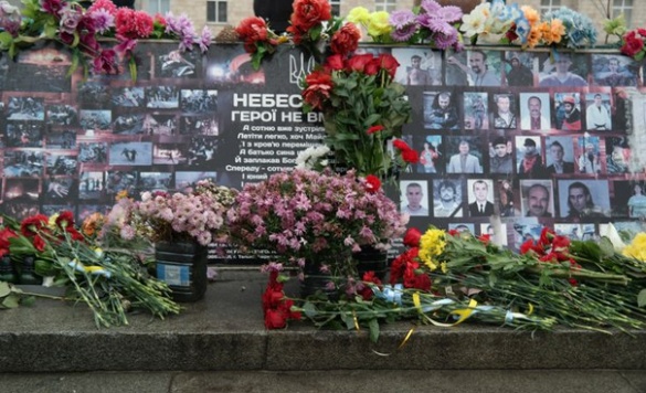 Черкащани на народному віче згадали тих, хто загинув на Майдані