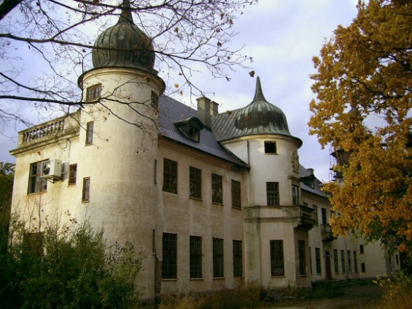 На Черкащині зберігся унікальний замок, побудований у французькому стилі