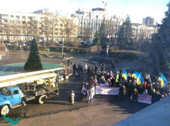 На сесії Черкаської облради готується протест проти Вельбівця, правоохоронці в очікуванні