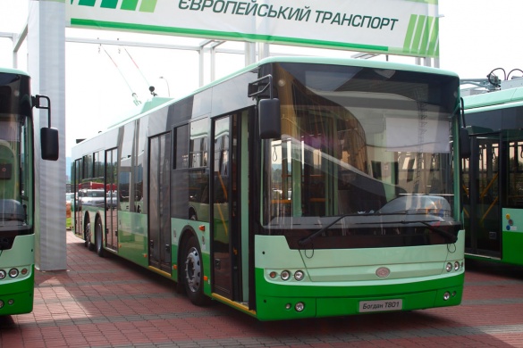 Доручення міського голови Черкас: нові тролейбуси та графік руху у вихідні