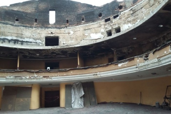 Черкаський театр мають відремонтувати за місяць?