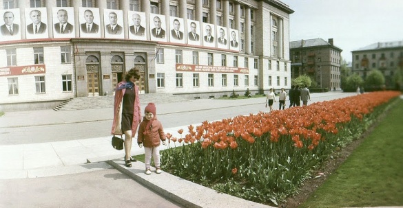 На черкаській площі висіли портрети радянських вождів