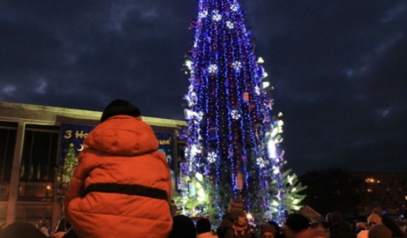 Головна ялинка Черкас втрапила до рейтингу новорічних дерев країни