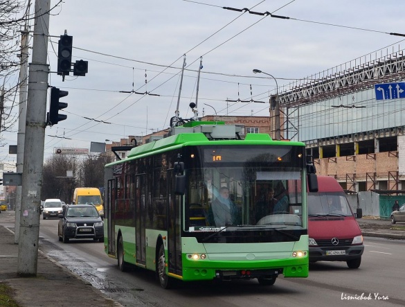 Тролейбус для Черкас їздить вулицями Луцька