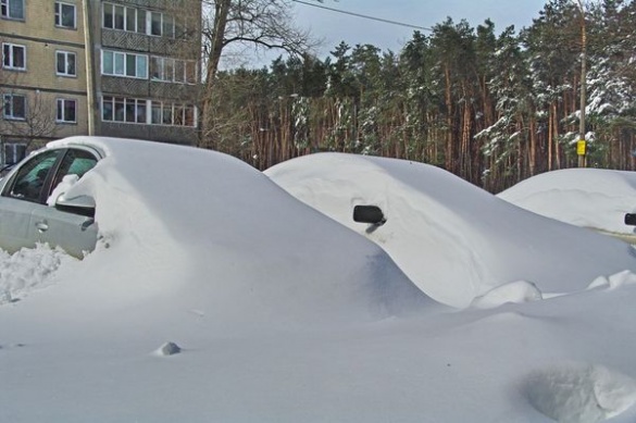 Стало відомо, куди звернутися черкаським водіям, якщо вони потрапили у затор через сніг