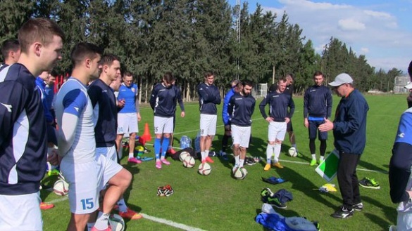 Черкаські футболісти показали фото із тренувань на Кіпрі