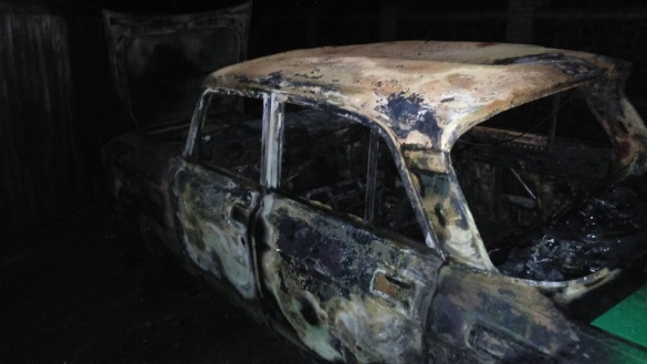 У Черкаській області раптово спалахнула машина