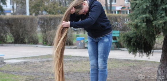 Черкащанка встановила рекорд України із довжини волосся