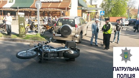 У Черкасах мажор на Land Cruiser збив мотоцикліста (ФОТО)