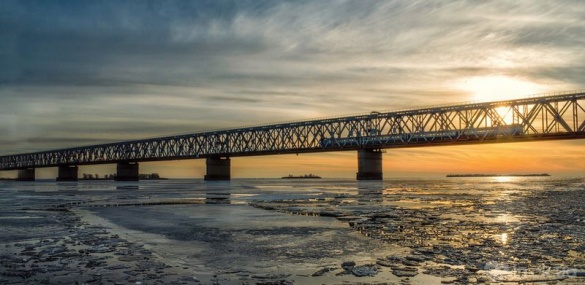Міст через черкаську дамбу може провалитися у будь-який час (ВІДЕО)