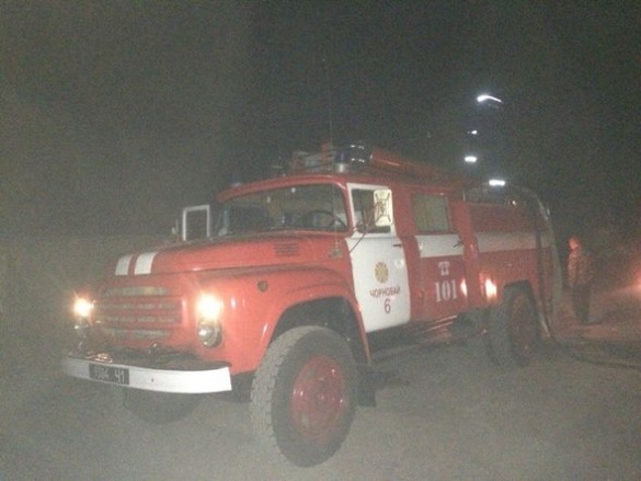 На Черкащині рятувальники всю ніч боролися з пожежею на сміттєзвалищі