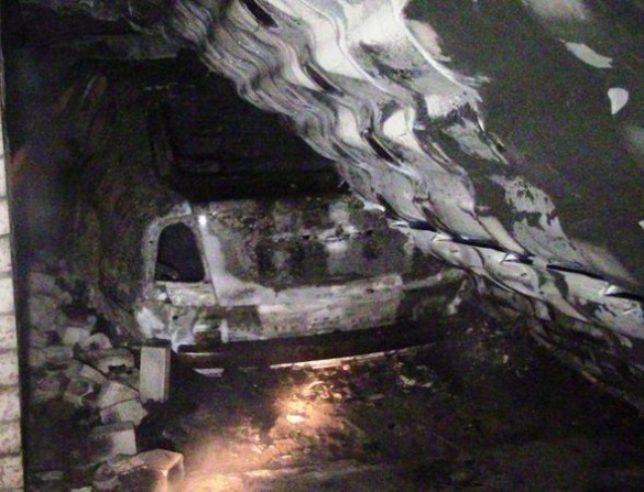 Нічна пожежа в Черкасах знищила автомобіль