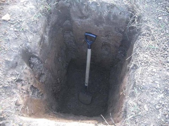 Подробиці обвалу підземного тунелю у Черкасах: загинула людина