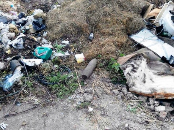 На черкаському сміттєзвалищі комунальники знайшли артилерійський снаряд