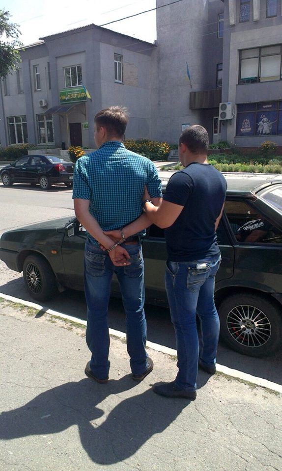 На Черкащині затримали на хабарі заступника начальника слідчого відділу