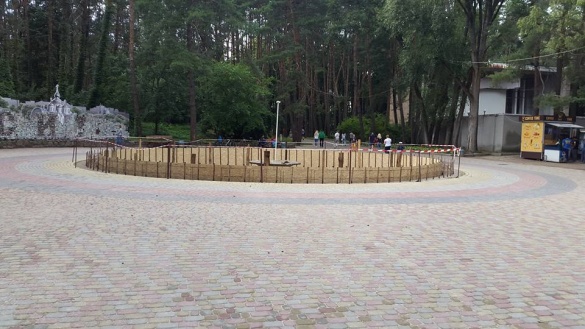 У черкаському парку відновлюють ще один водограй (ФОТО)