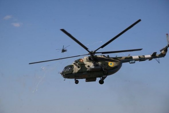 Військові вертольоти зафіксували в небі над Черкащиною