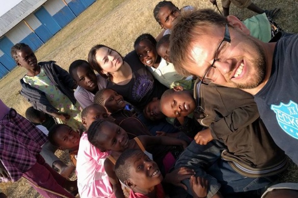 В Африці команда черкащан дарувала дітям українську любов