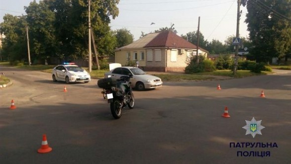 ДТП у Черкасах: зіштовхнулися автомобіль та мотоцикл