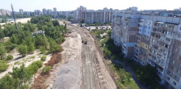 У Черкасах продовжується капітальний ремонт вулиці Героїв Дніпра (ВІДЕО)