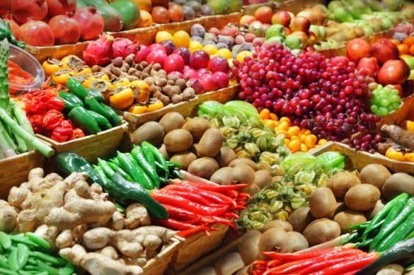 Фахівці перевірили овочі та фрукти на черкаських ринках на вміст нітратів