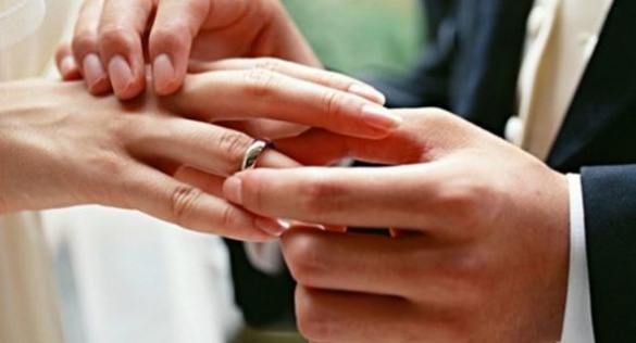 Черкащанам можна подати заяву на реєстрацію шлюбу не виходячи з дому