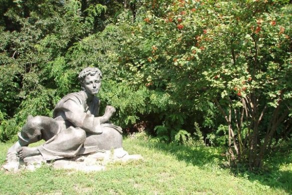 Викрадений пам’ятник Кобзарю виставили на продаж в інтернеті