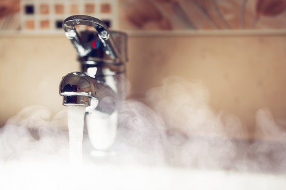 Тепла вода замість гарячої: як черкащанам платити за недоотримані градуси