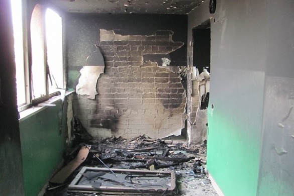 Через курця у Черкасах ледь не згорів житловий будинок