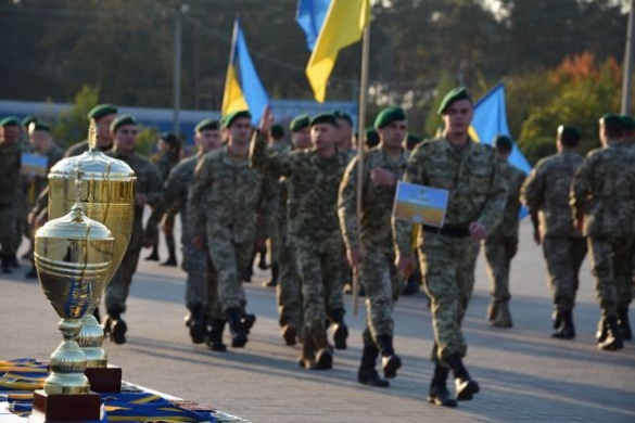 Прикордонники з усієї України з’їхалися до Черкас, щоб позмагатися у влучності (ФОТО)