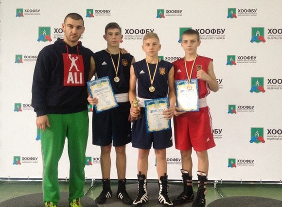 Боксери із Черкаської області знову тріумфували на всеукраїнських змаганнях