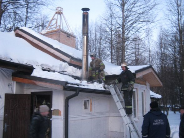 У Черкаській області ледь не згоріла церква (фото, відео)