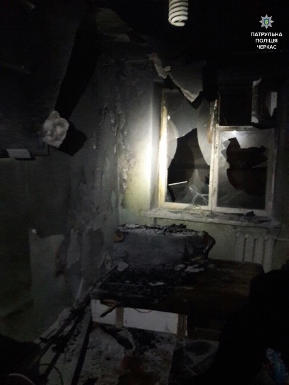 Мешканців черкаського гуртожитку евакуювали через пожежу